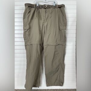 Cabela’s men’s pants zip-off legs, 42/30 classic fit RN56835 convert to shorts